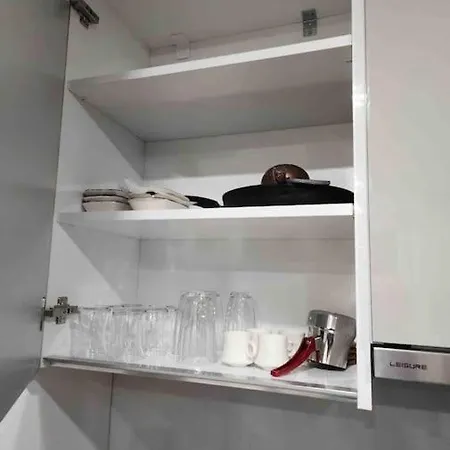 Cozy 2 Bedroom With Balcony Gym Pool * Стамбул