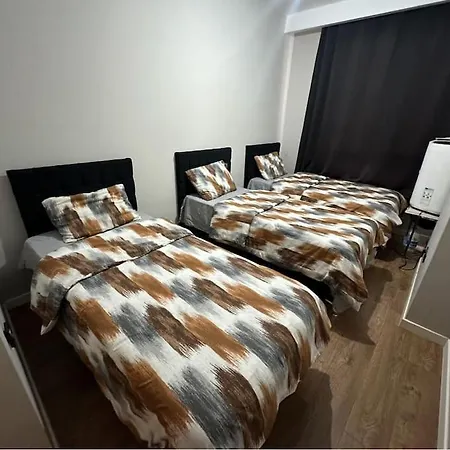 Διαμέρισμα Cozy 2 Bedroom With Balcony Gym Pool