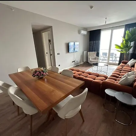Διαμέρισμα Cozy 2 Bedroom With Balcony Gym Pool